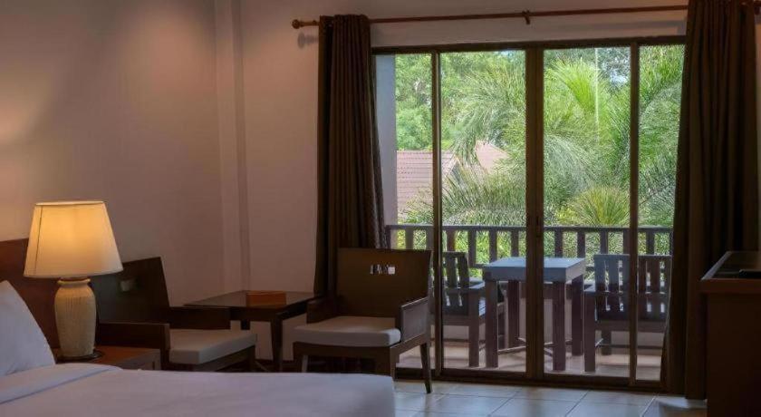 Rose Bay Resort Pattaya Exterior foto