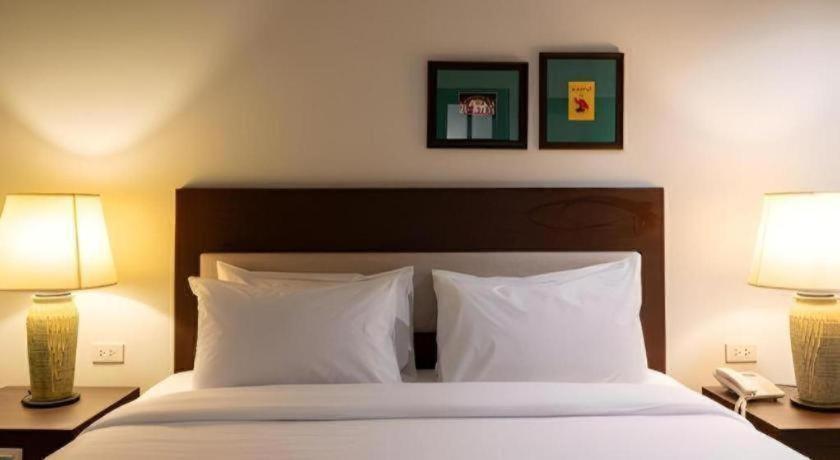 Rose Bay Resort Pattaya Exterior foto