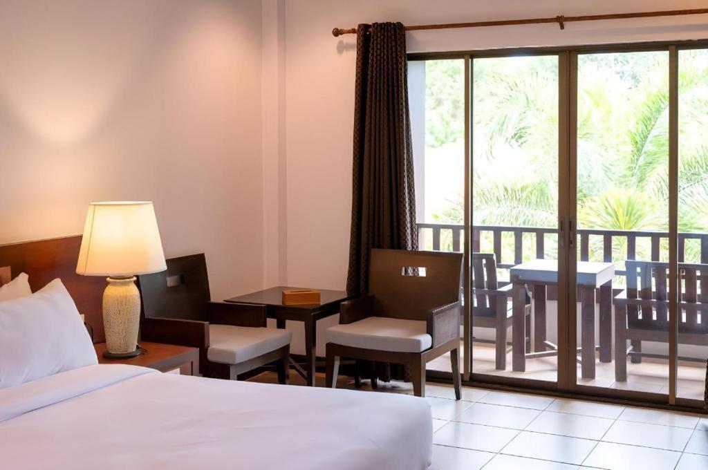 Rose Bay Resort Pattaya Exterior foto