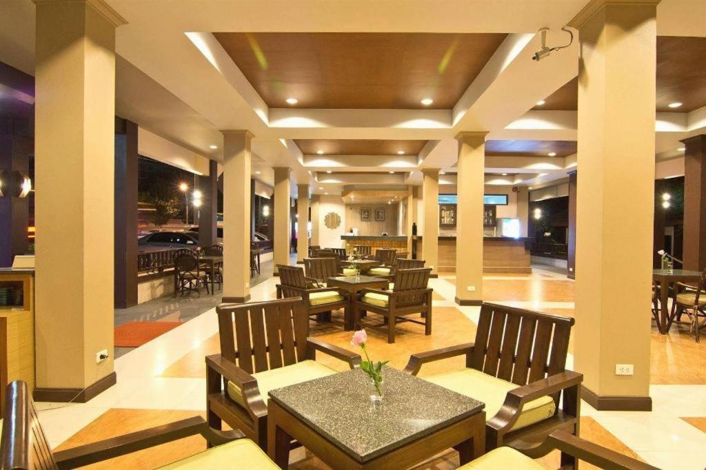 Rose Bay Resort Pattaya Exterior foto
