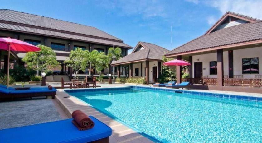 Rose Bay Resort Pattaya Exterior foto